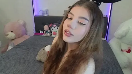 dolly_ll — Stripchat recorded stream image, 07.05.2025 13:30