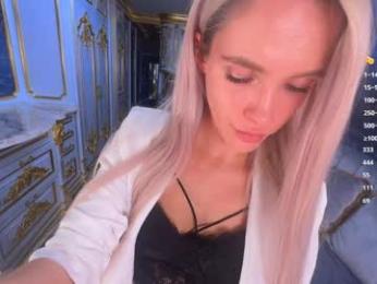 blush_mikki — Chaturbate recorded stream image, 08.05.2025 14:40