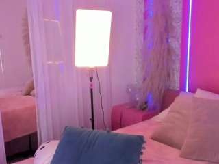 emyliesander — Camsoda recorded stream image, 09.05.2025 11:40