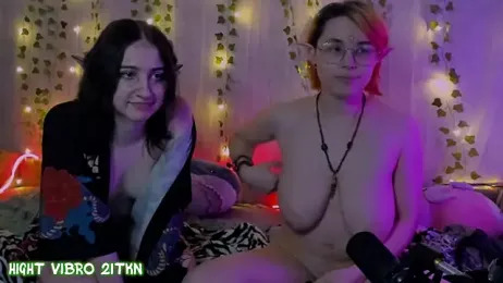 TrickyKitsune — Stripchat recorded stream image, 09.05.2025 15:50
