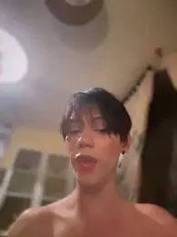 Carlita_cute — Stripchat recorded stream image, 09.05.2025 19:10