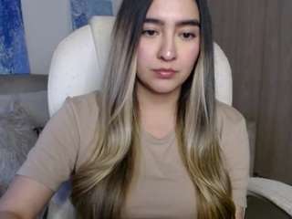 alexyferrer — Camsoda recorded stream image, 09.05.2025 21:20
