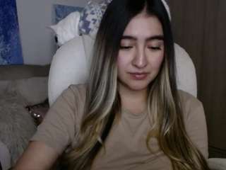 alexyferrer — Camsoda recorded stream image, 09.05.2025 21:20