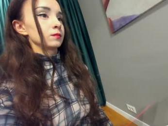 ehotlovea — Chaturbate recorded stream screenshot (09 May 2025)