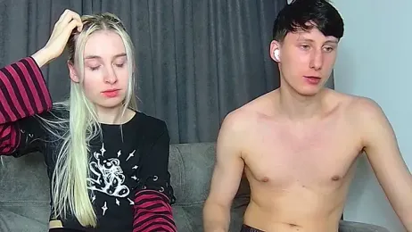 MiaAndWilliam — Stripchat recorded stream screenshot (10 May 2025)