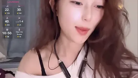 Sweet-Angel999 — Stripchat recorded stream screenshot (11 May 2025)