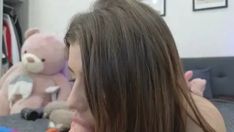 dolly_ll — Stripchat recorded stream image, 11.05.2025 13:30