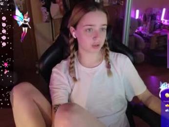 queen_kitty1818 — Chaturbate recorded stream screenshot (12 May 2025)