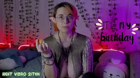 TrickyKitsune — Stripchat recorded stream image, 13.05.2025 11:40