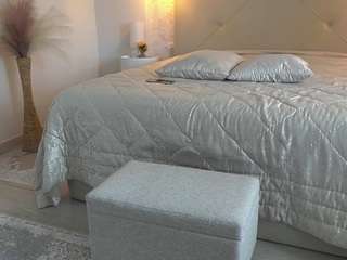 missjuliaa — Camsoda recorded stream image, 14.05.2025 11:00