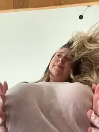 curvyflawless — Stripchat recorded stream screenshot (15 May 2025)