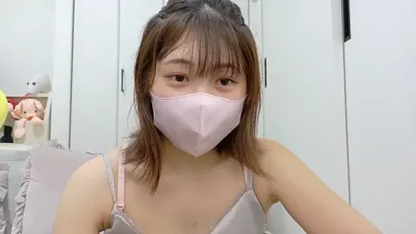 SUZU_ — Stripchat recorded stream image, 15.05.2025 12:00