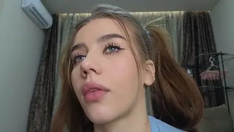 dolly_ll — Stripchat recorded stream image, 15.05.2025 13:20