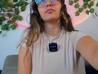 nataliepeterson — Camsoda recorded stream image, 15.05.2025 20:40