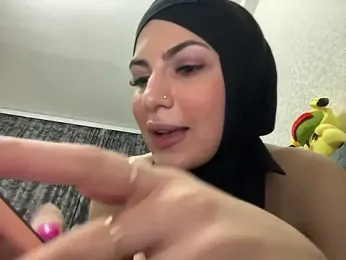 GumusGuray — Stripchat recorded stream image, 16.05.2025 00:20
