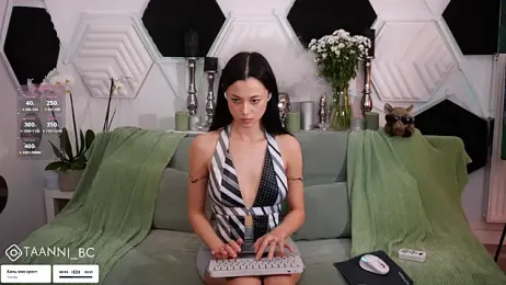 taanni_bc — Stripchat recorded stream image, 15.05.2025 22:30