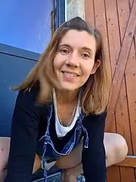 Lina_lou4 — Stripchat recorded stream image, 16.05.2025 15:00