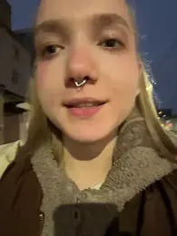 bambi_lu — Stripchat recorded stream image, 16.05.2025 17:30