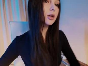 hollyextra — Chaturbate recorded stream image, 16.05.2025 18:50