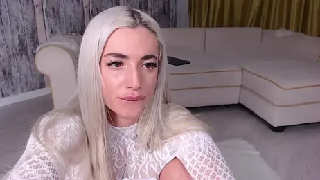 SexyElisabeth — Stripchat recorded stream image, 17.05.2025 04:20