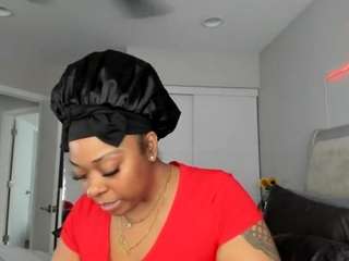 siennadivyne — Camsoda recorded stream screenshot (17 May 2025)