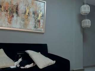 meganwest — Camsoda recorded stream image, 17.05.2025 12:20