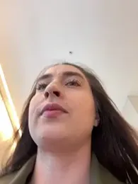 Holly_Play — Stripchat recorded stream image, 18.05.2025 10:10