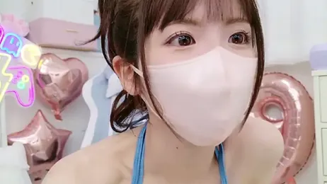 -minami- — Stripchat recorded stream screenshot (18 May 2025)