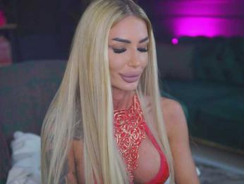 RaquelleVon — Bongacams recorded stream image, 18.05.2025 15:10